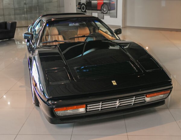 Ferrari 328GTS - Imagem 2