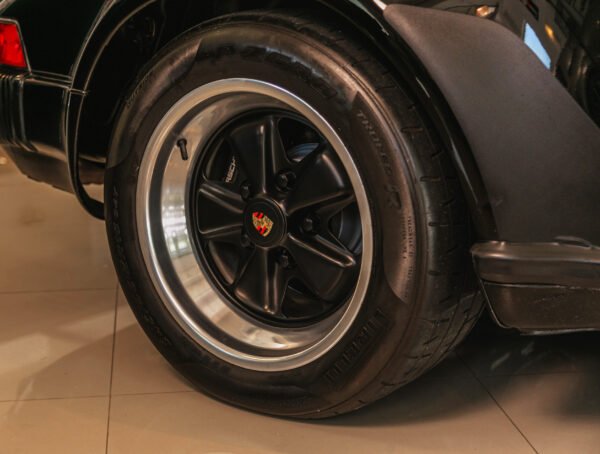 Porsche 911 Turbo - Imagem 9