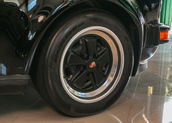 Porsche 911 Turbo - Imagem 10
