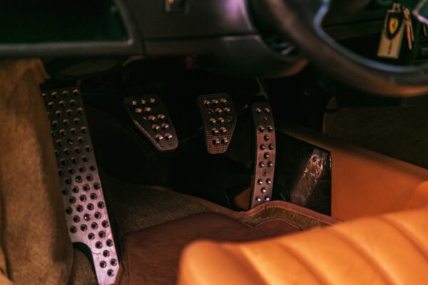 Ferrari 328GTS - Imagem 11