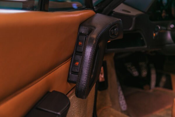 Ferrari 328GTS - Imagem 15