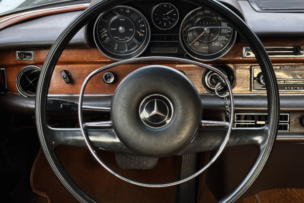 Mercedes 280S - Imagem 14