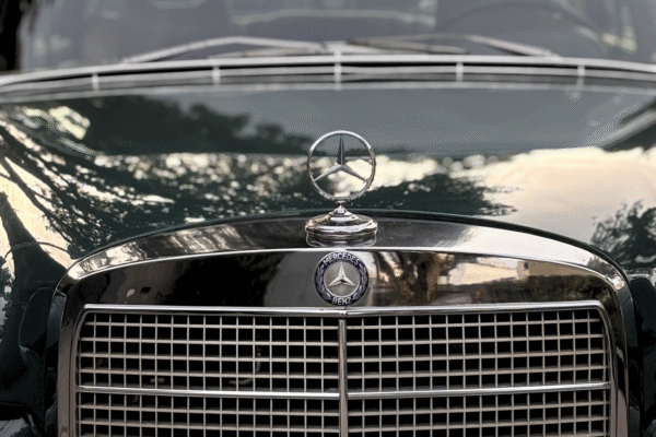 Mercedes 280S - Imagem 3